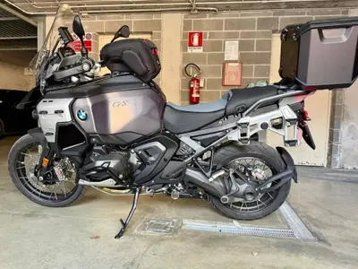 Bmw R 1300 GS Adventure Triple Black (2025 - 26) usata