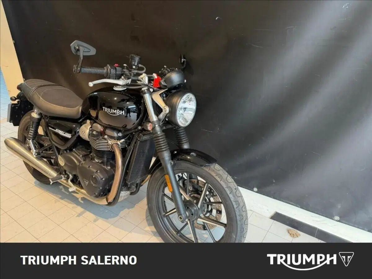 Triumph Street Twin 900 (2021 - 22) (2)