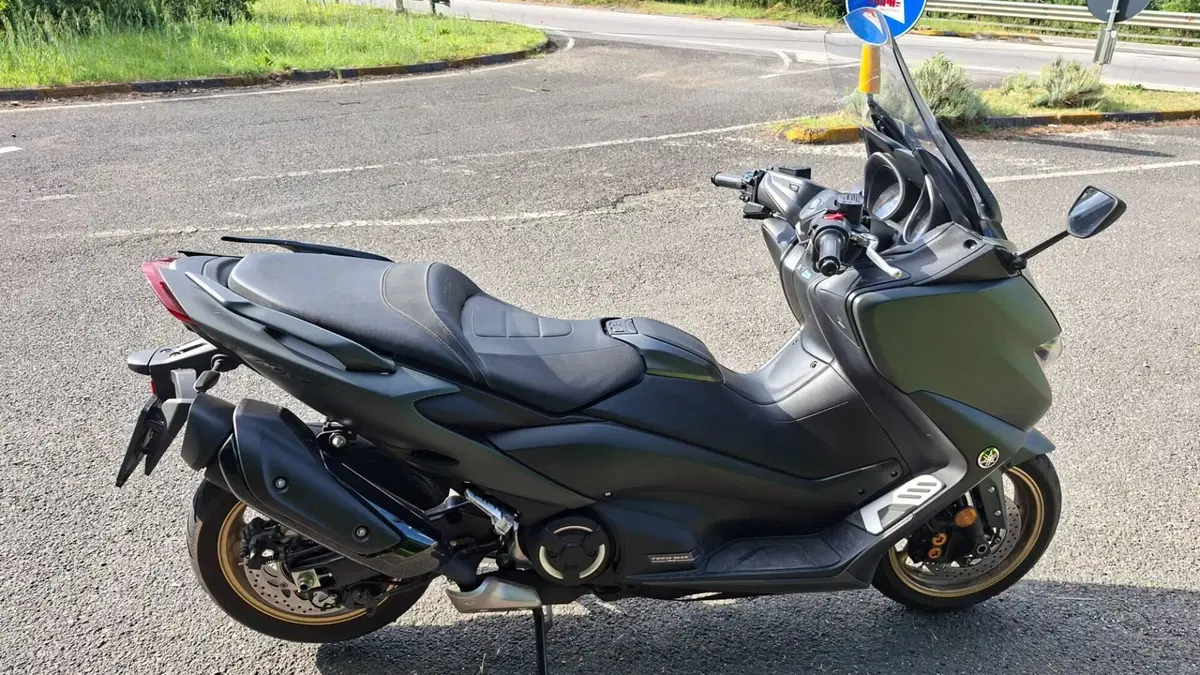 Yamaha T-Max 560 Tech Max (2020) (3)