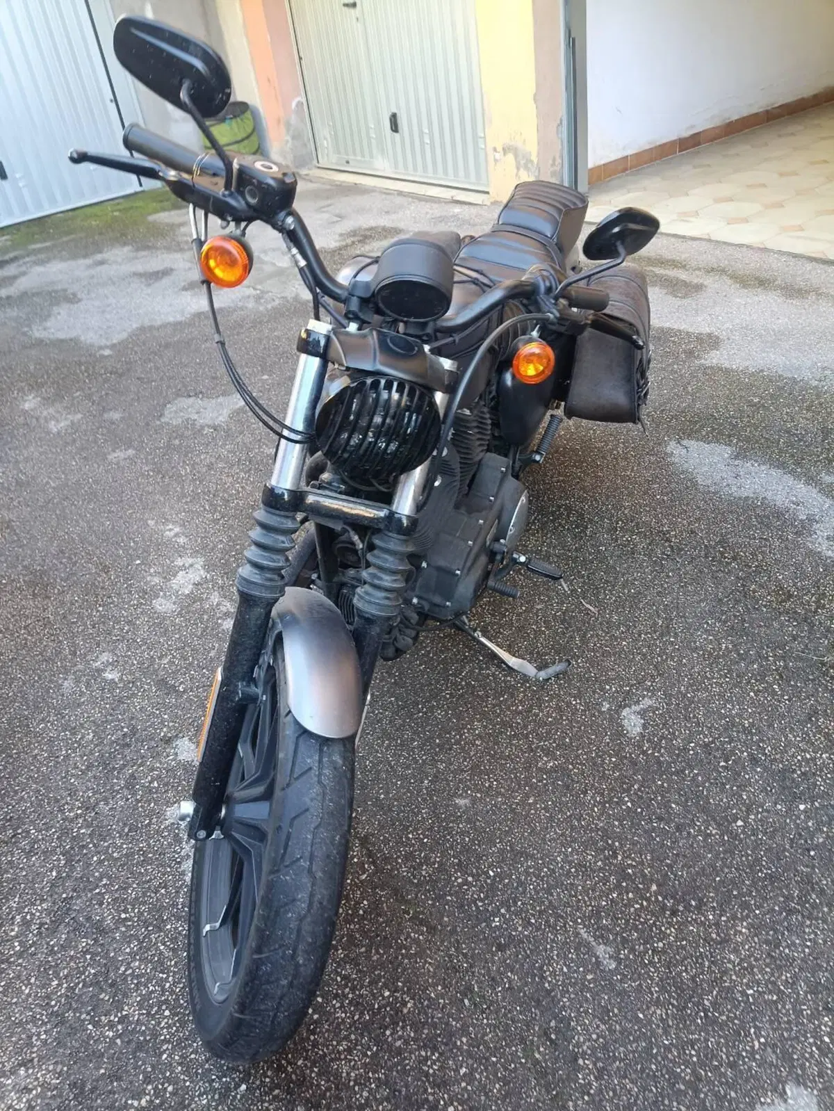 Harley-Davidson 883 Iron (2017 - 20) - XL 883N (5)
