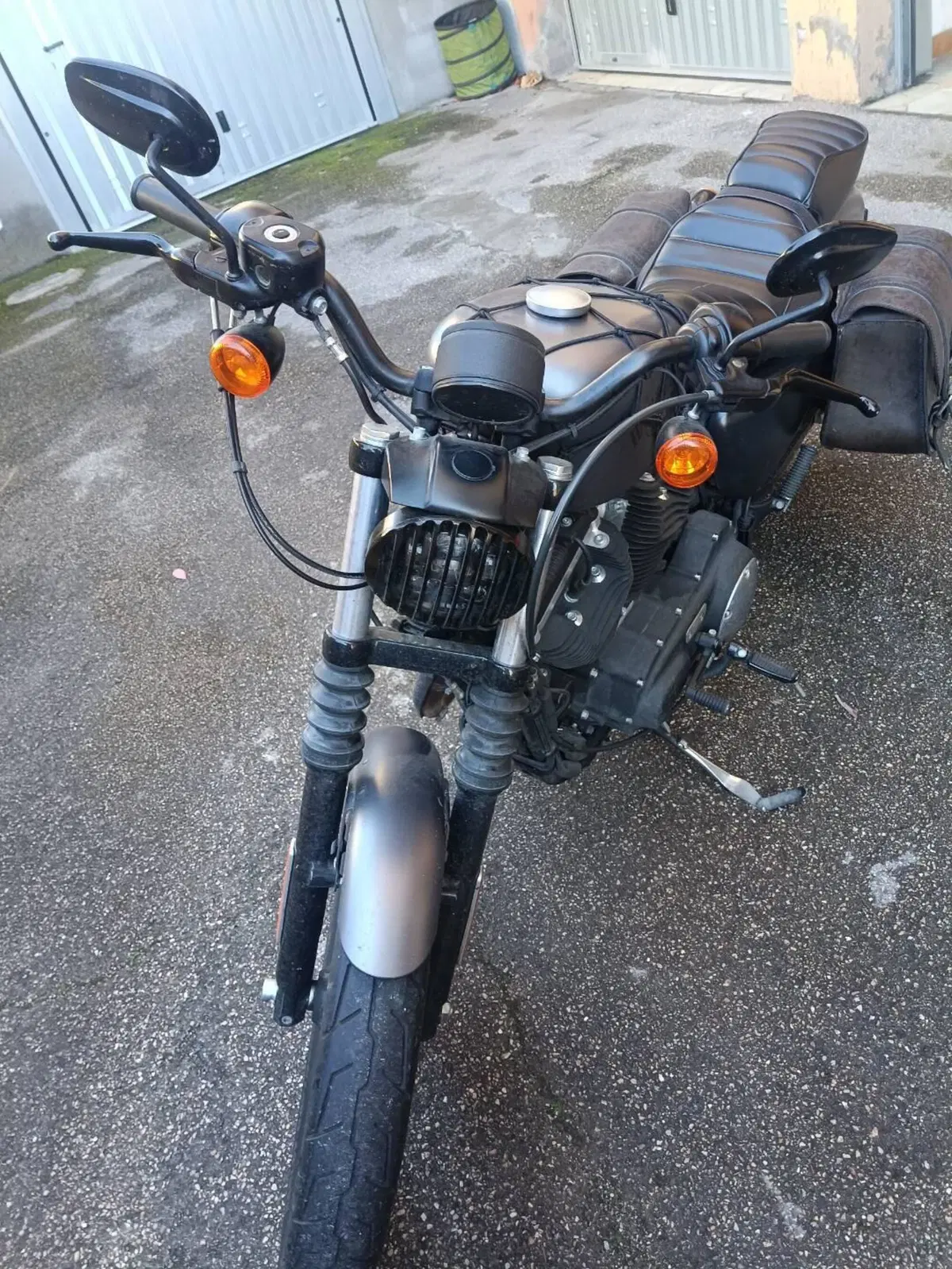 Harley-Davidson 883 Iron (2017 - 20) - XL 883N (12)
