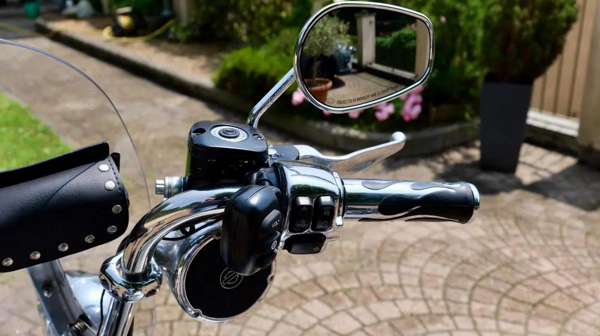 Harley-Davidson 1690 Heritage Classic (2011 - 17) - FLSTC (4)