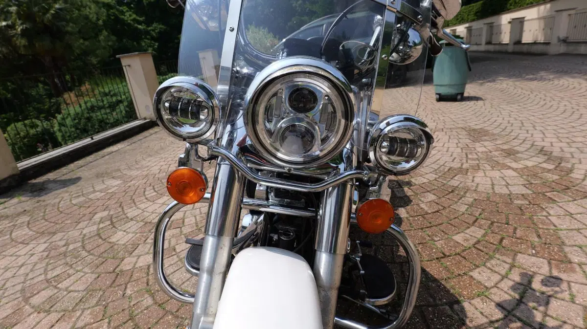 Harley-Davidson 1690 Heritage Classic (2011 - 17) - FLSTC (6)