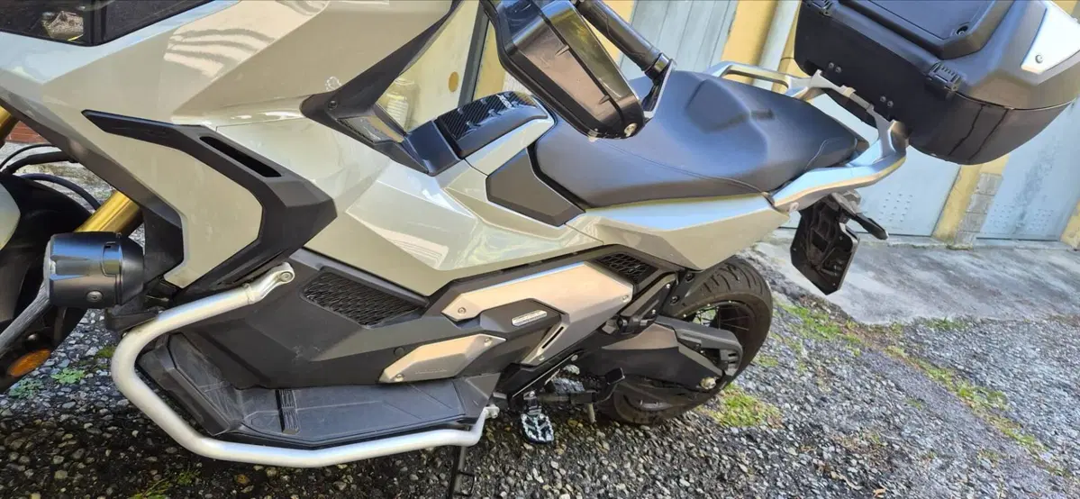 Honda X-ADV 750 DCT Adventure (2021 - 24) (3)