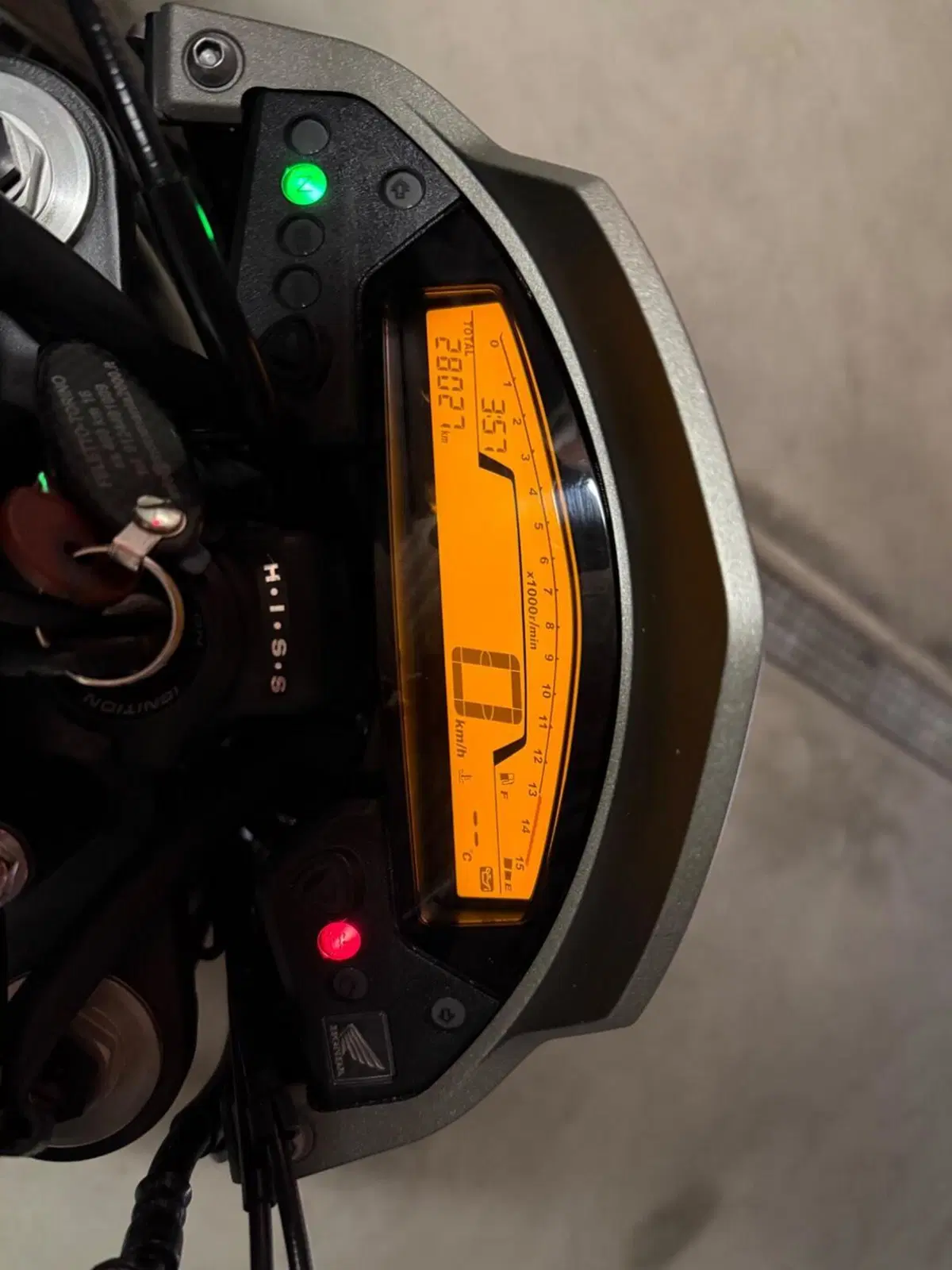 Honda Hornet 600 (2011 - 13) (4)