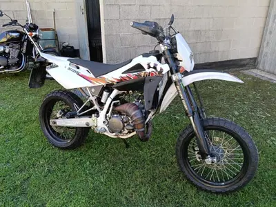 Husqvarna SM 125 (2010 - 12) usata