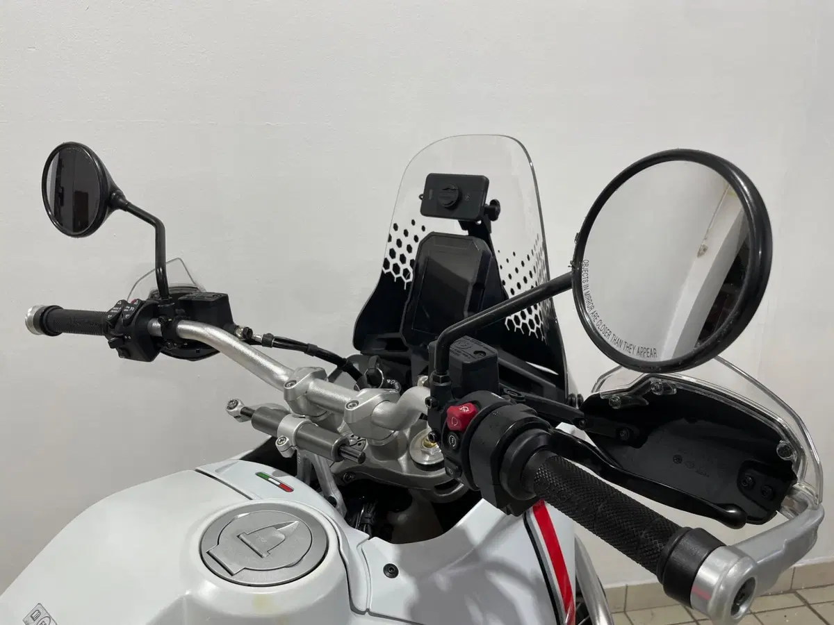 Ducati DesertX (2022 - 25) (2)