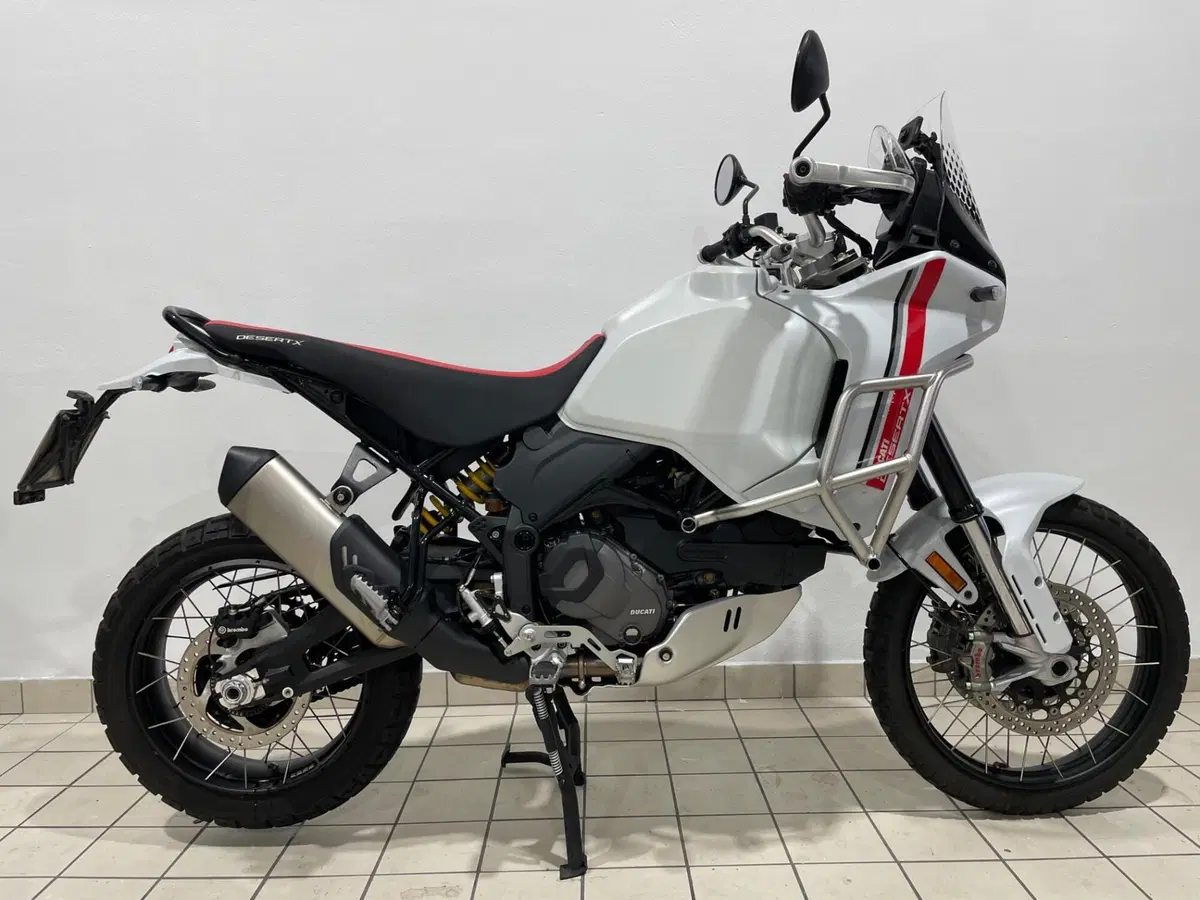 Ducati DesertX (2022 - 25) (4)