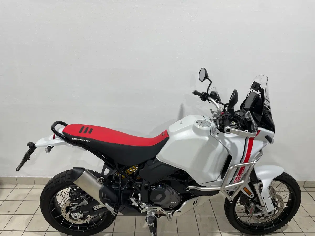 Ducati DesertX (2022 - 25) (5)