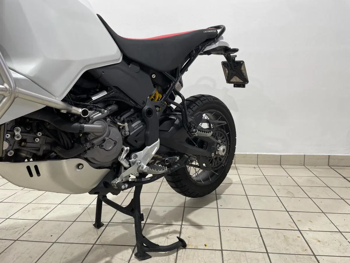 Ducati DesertX (2022 - 25) (6)