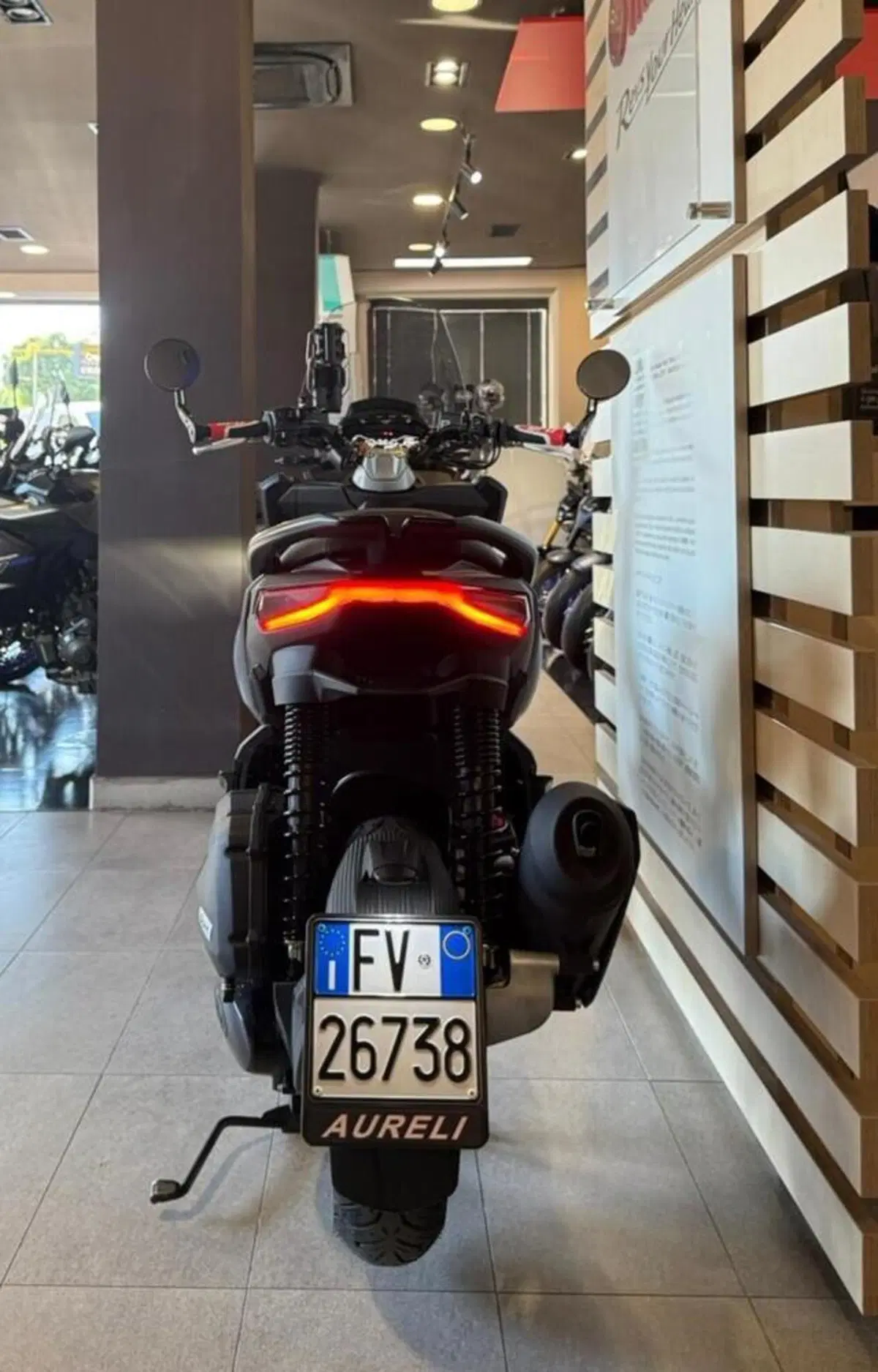 Aprilia SR GT 125 (2025 - 26) (10)