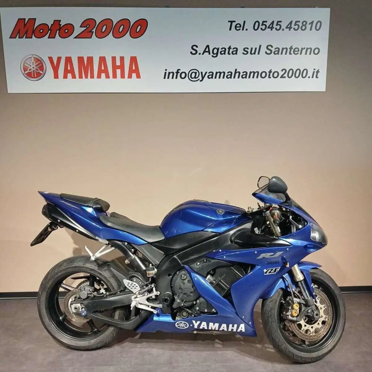 Yamaha YZF R1 (2004 - 05) (4)