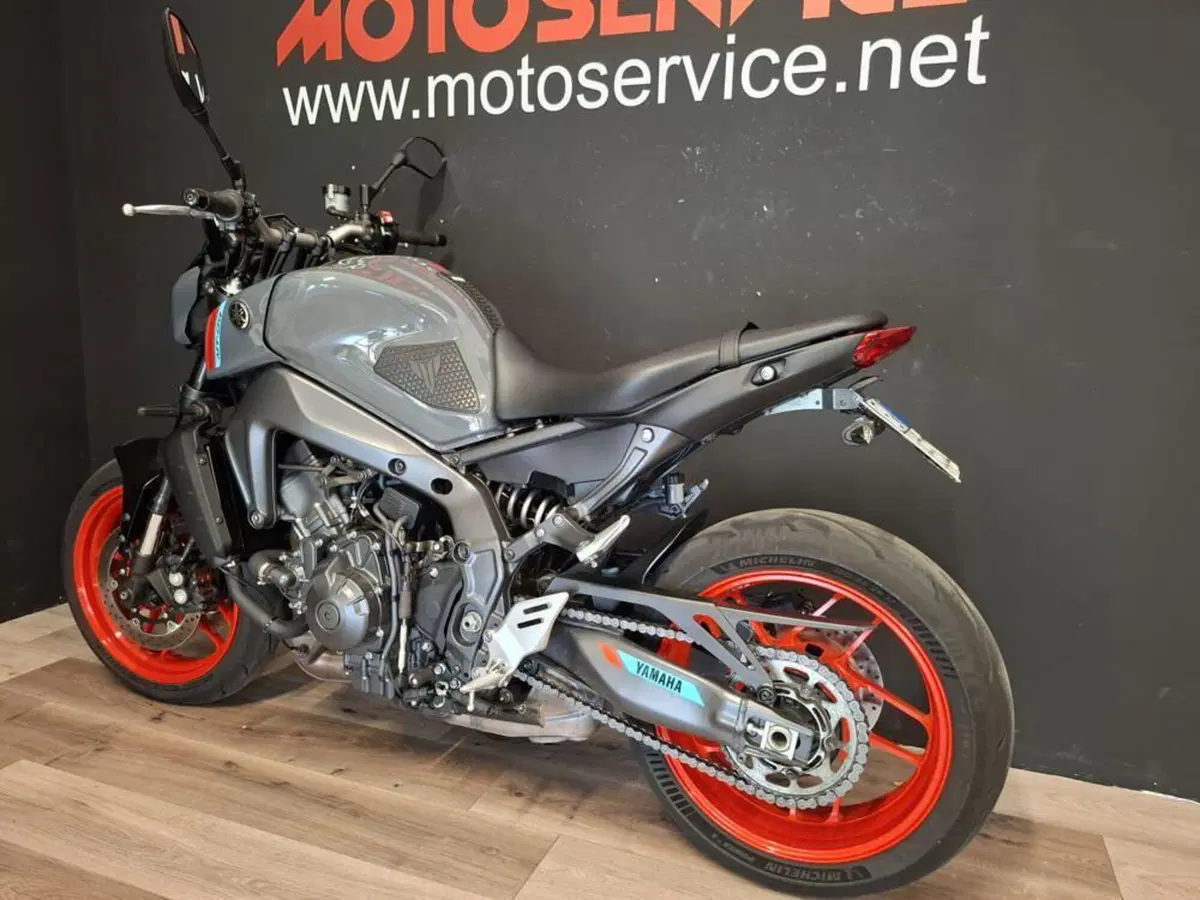 Yamaha MT-09 (2021 - 23) (3)