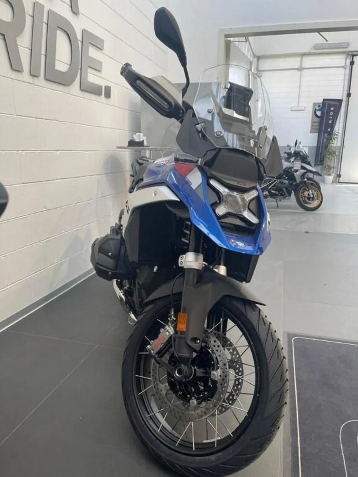 Bmw R 1300 GS (2023 - 26) (3)