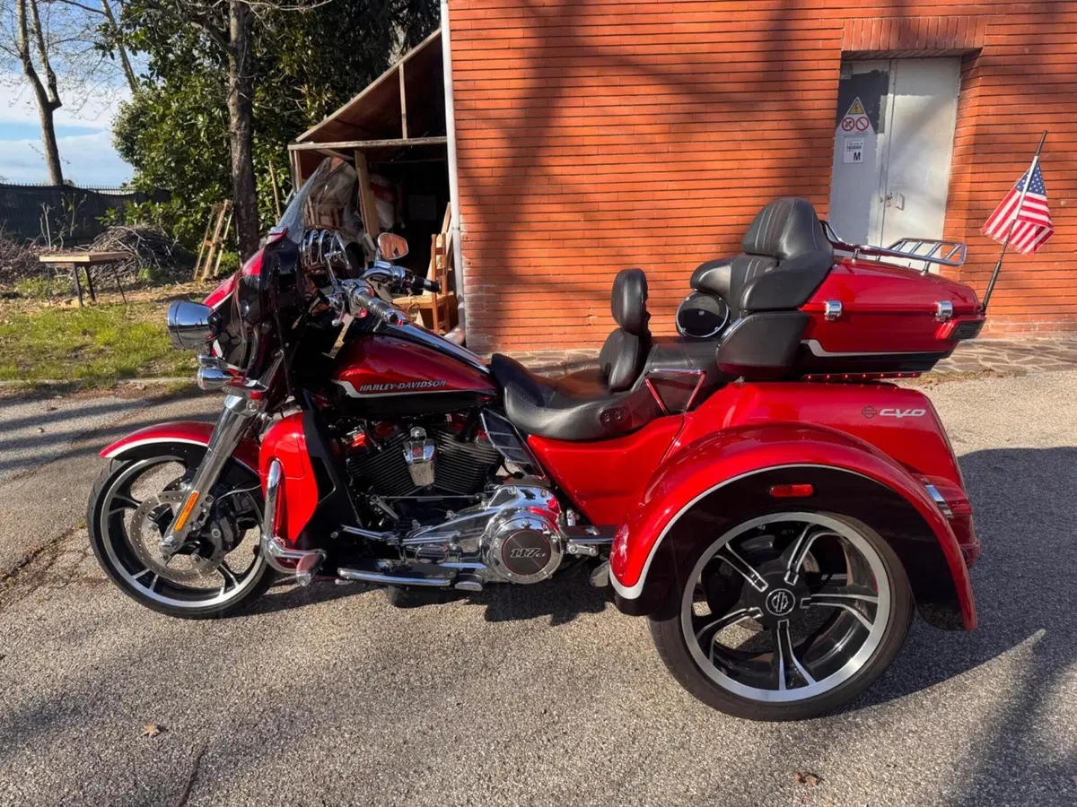 Harley-Davidson 117 CVO Tri Glide (2020 - 21) (2)