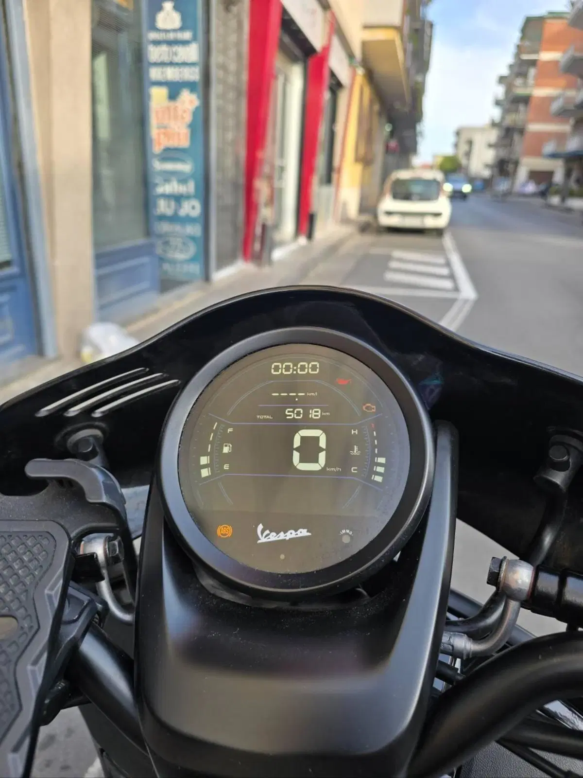 Vespa GTV 300 Hpe (2023 - 25) (7)