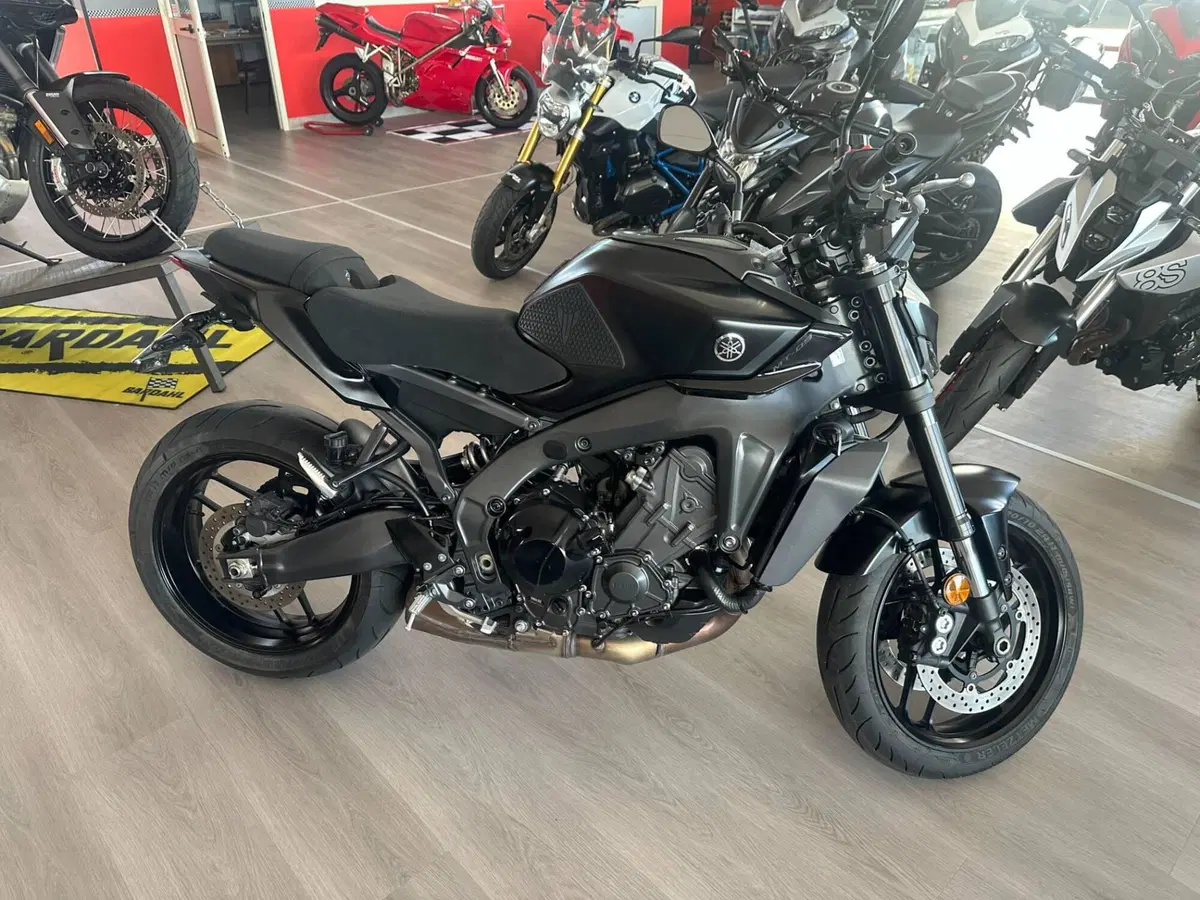 Yamaha MT-09 (2024 - 26) (2)