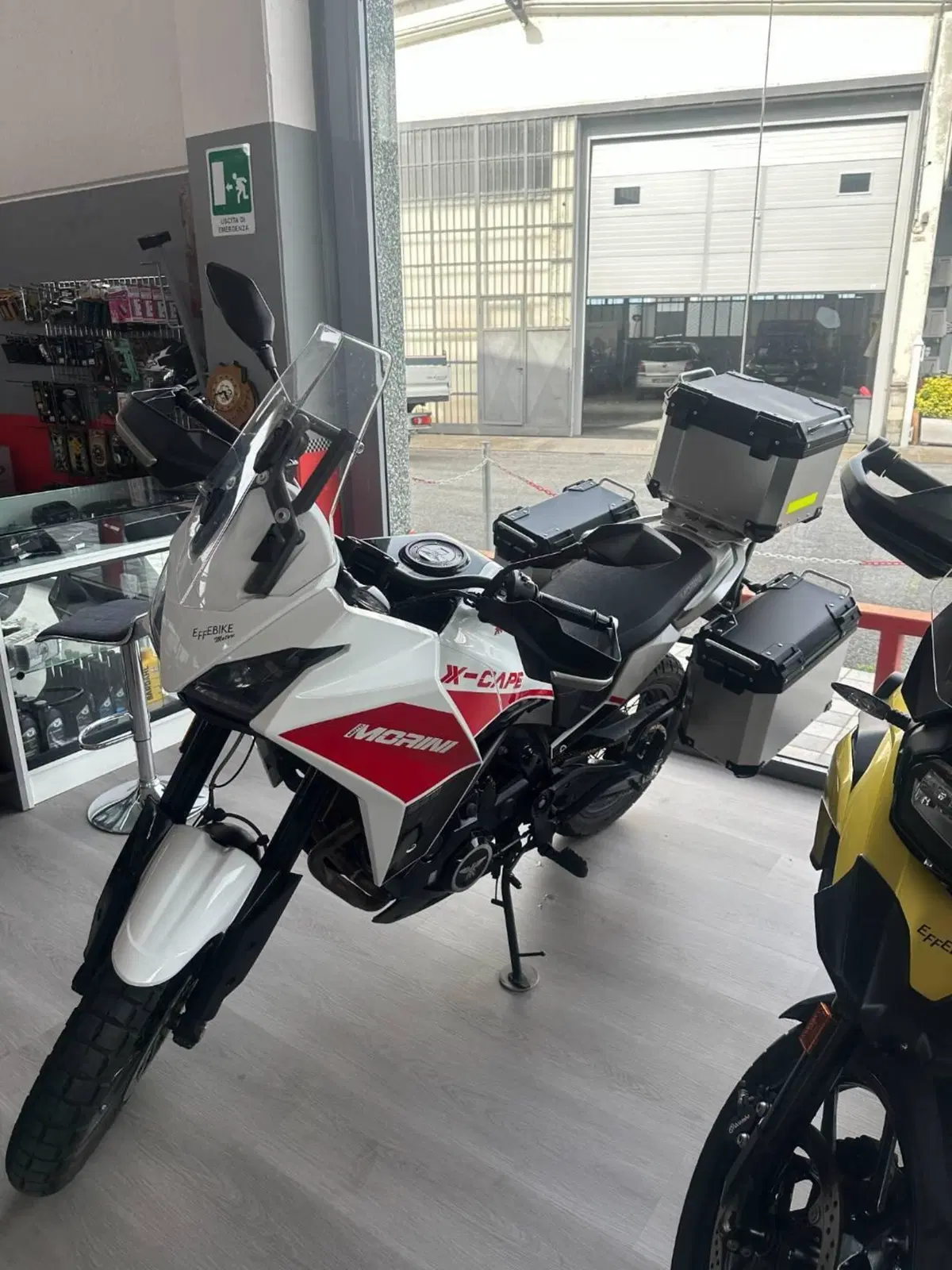 Moto Morini X-Cape 650 (2021 - 26) (3)