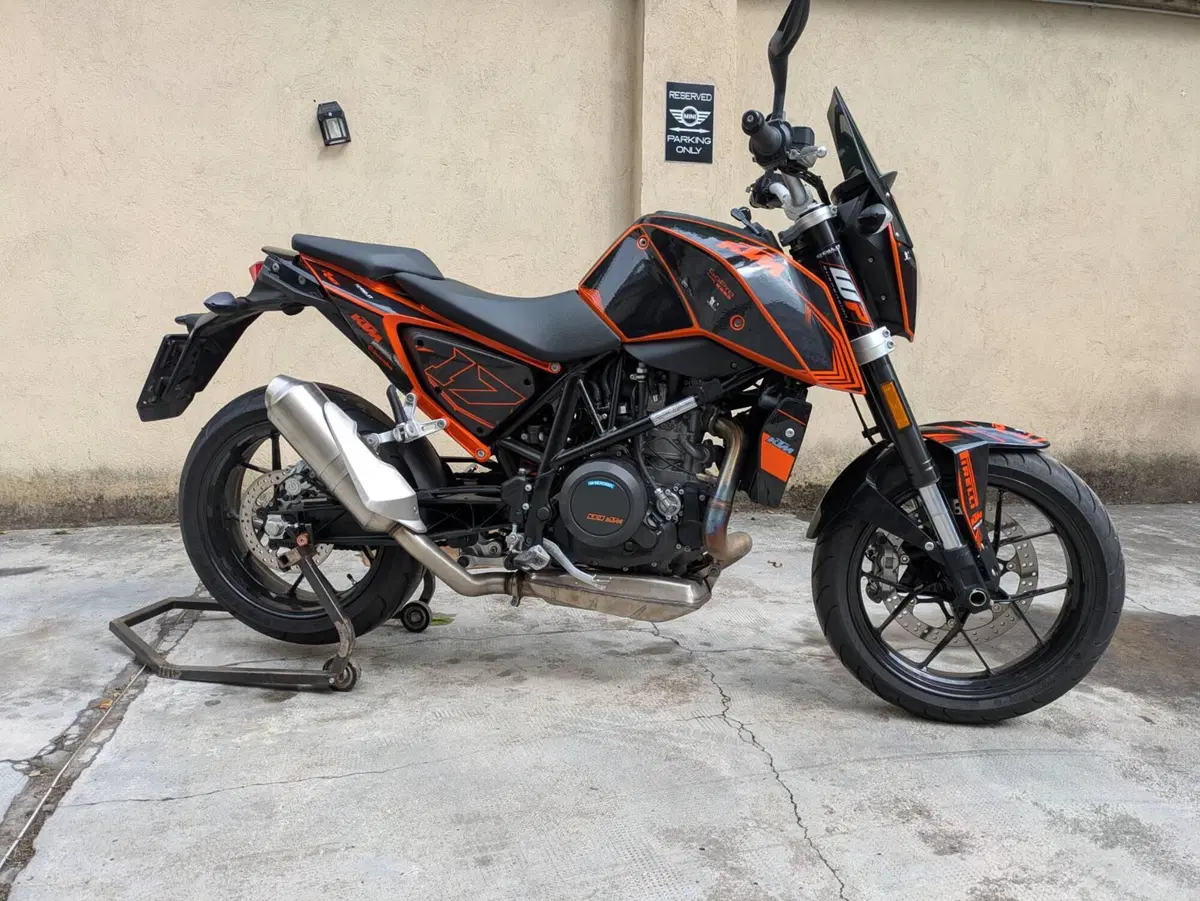 KTM 690 Duke (2016 - 19) (4)