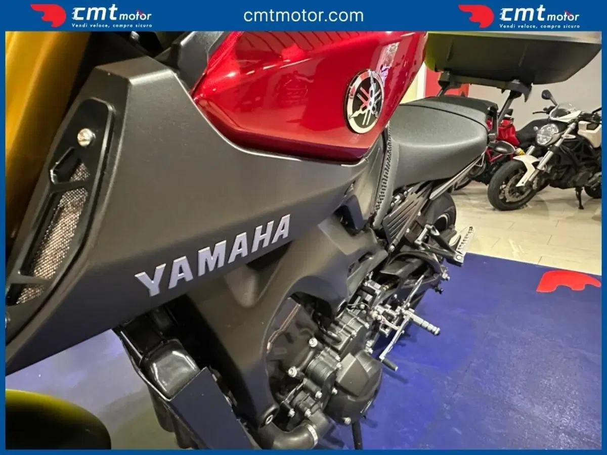 Yamaha MT-09 ABS (2016) (12)