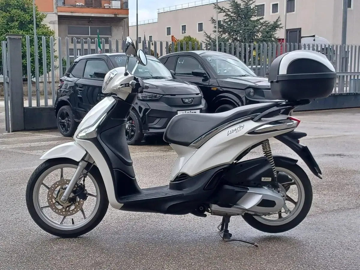 Piaggio Liberty 150 3V ABS (2021 - 24) (2)