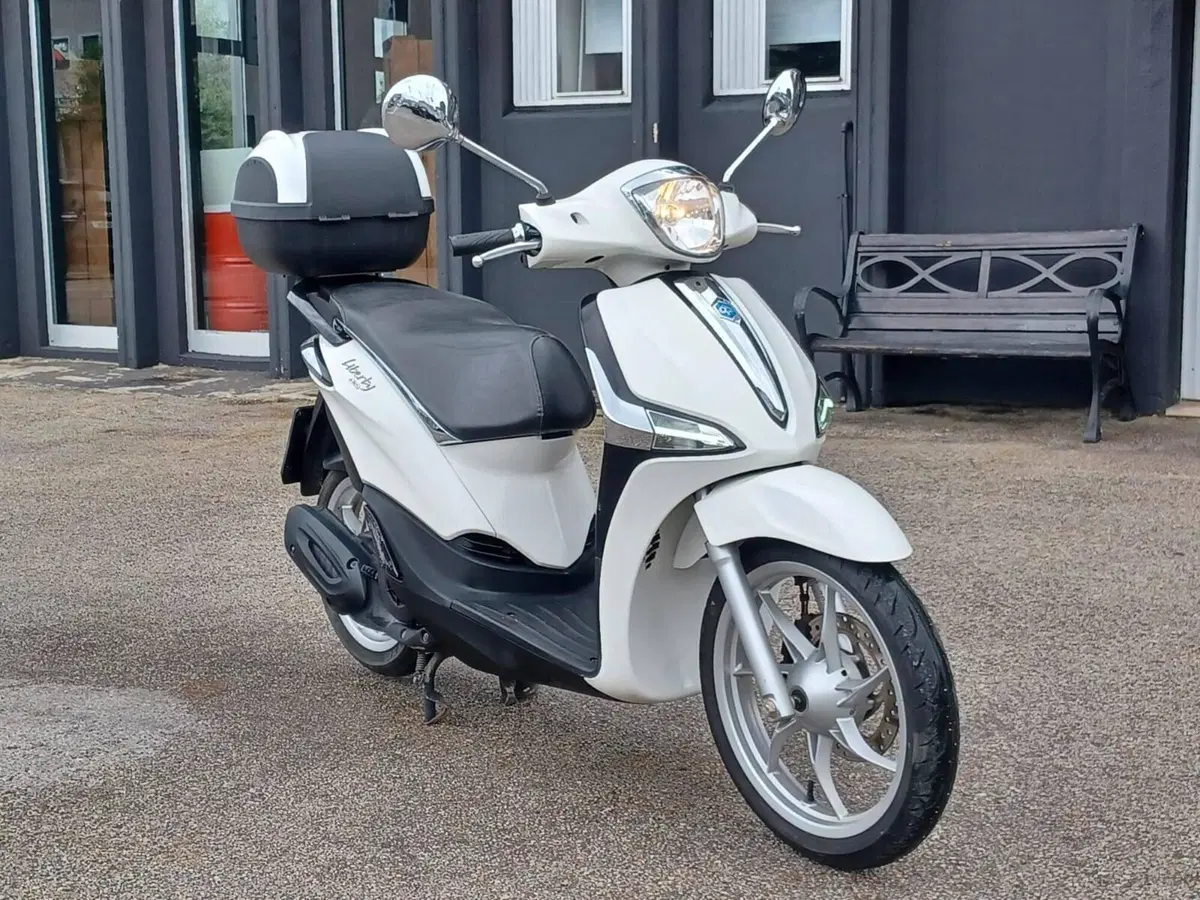 Piaggio Liberty 150 3V ABS (2021 - 24) (3)