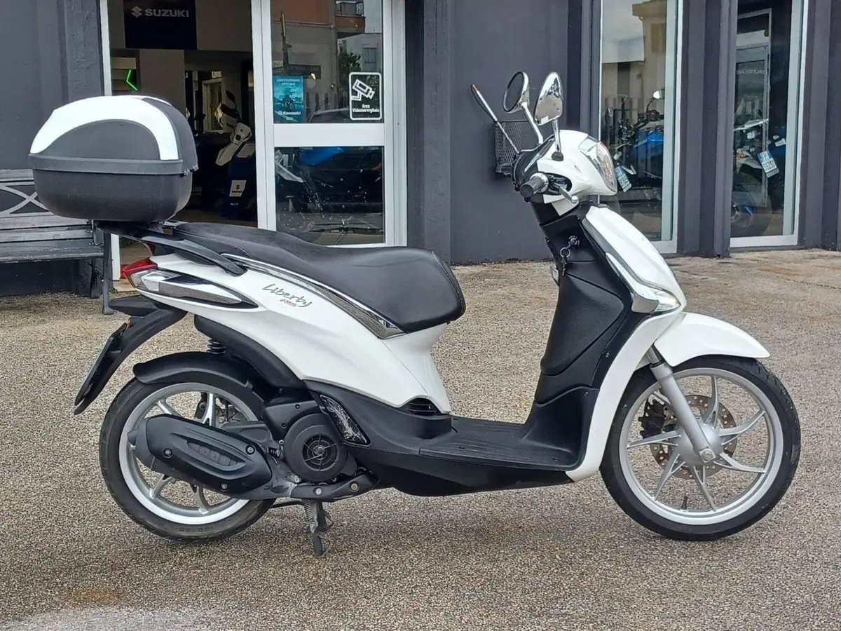 Piaggio Liberty 150 3V ABS (2021 - 24) (6)