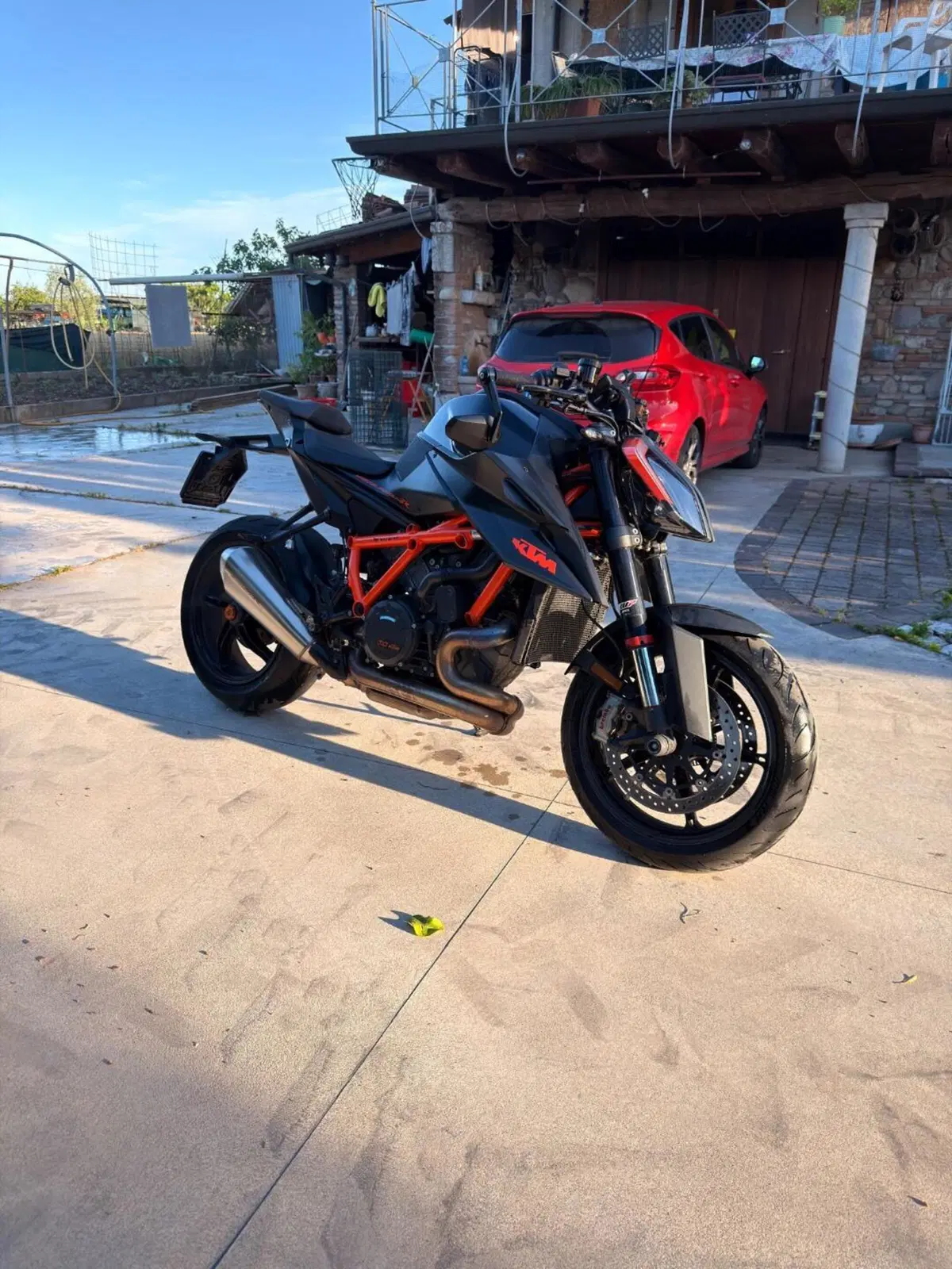 KTM 1290 Super Duke R (2020) (3)