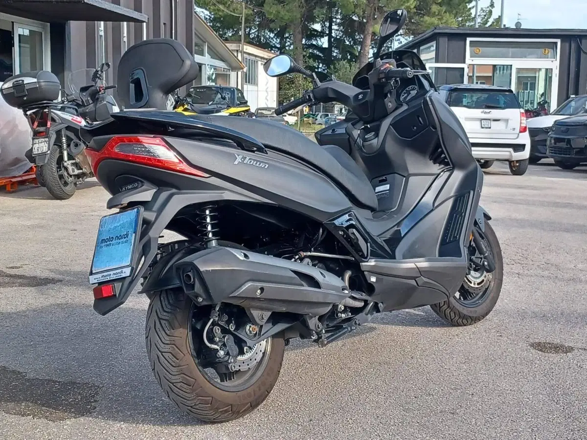 Kymco X-Town 300i (2021 - 24) (6)