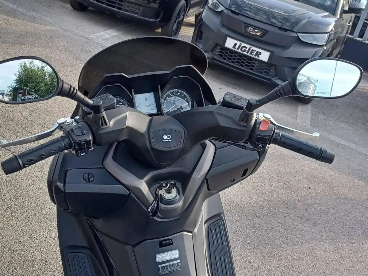 Kymco X-Town 300i (2021 - 24) (8)