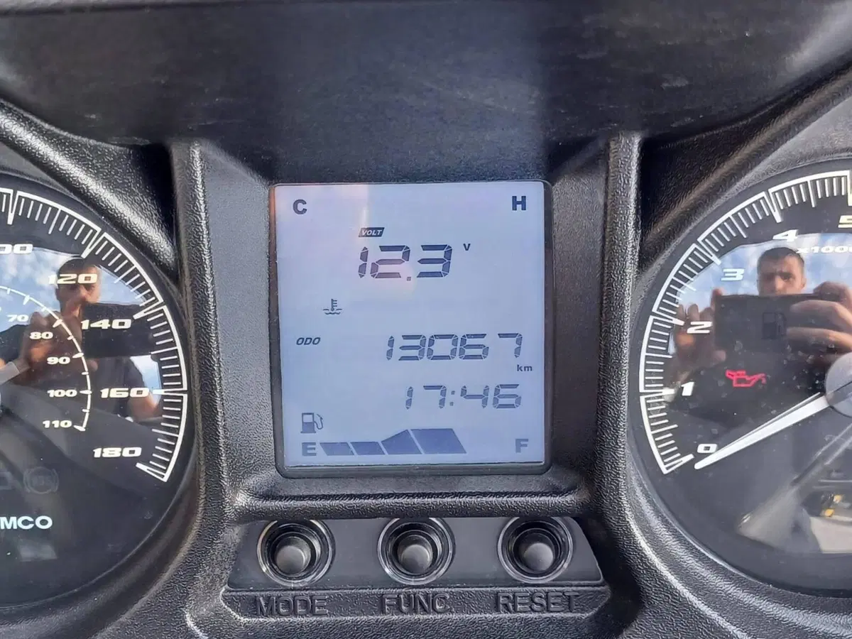 Kymco X-Town 300i (2021 - 24) (9)