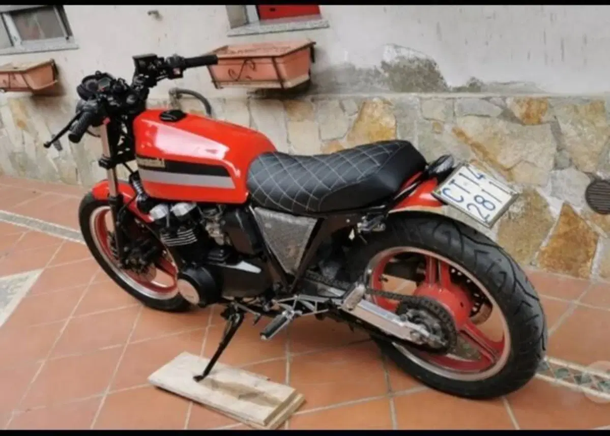 Kawasaki Gpz550 unitrack  (3)