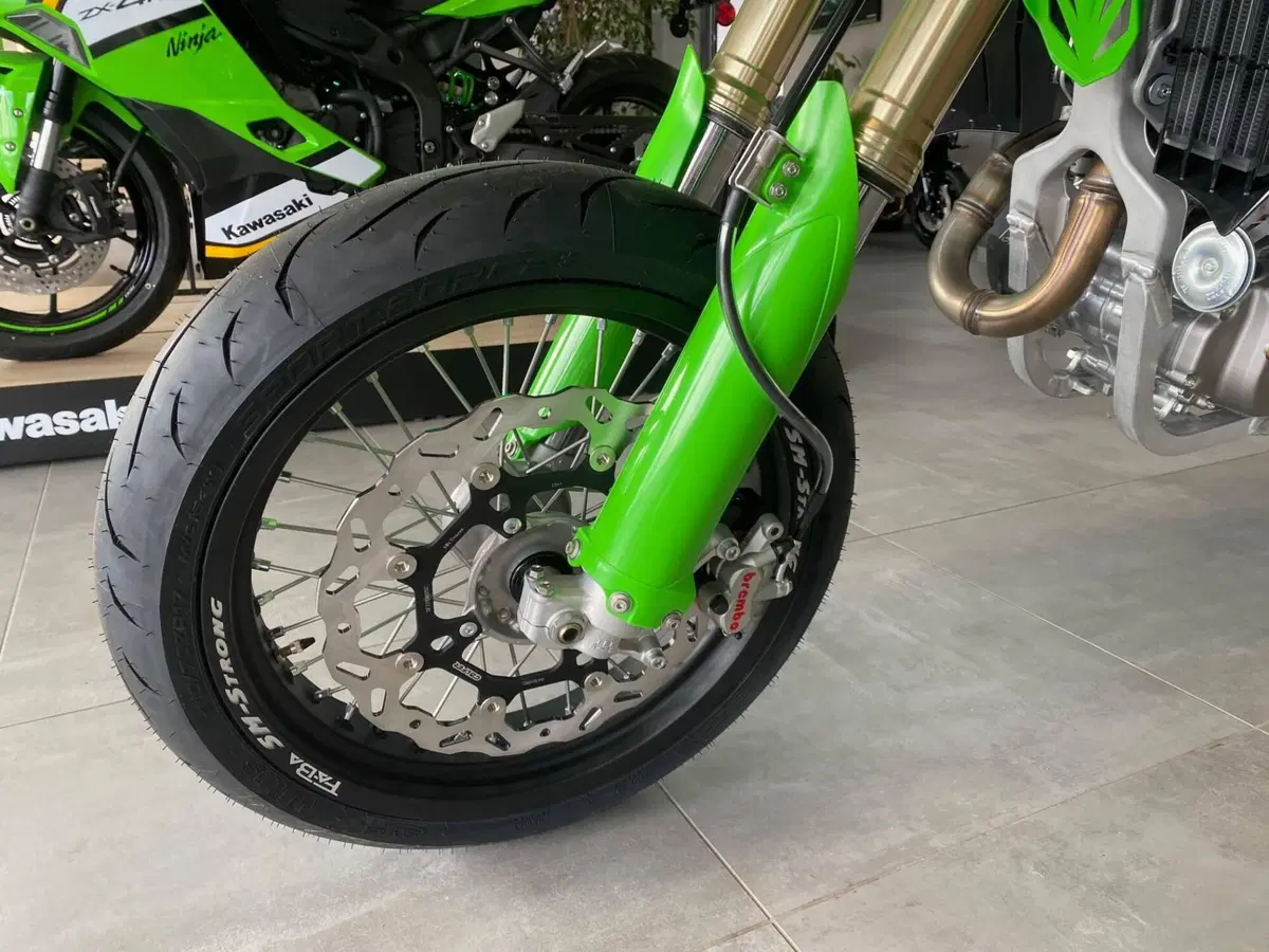 Kawasaki KX450 (2026) (3)