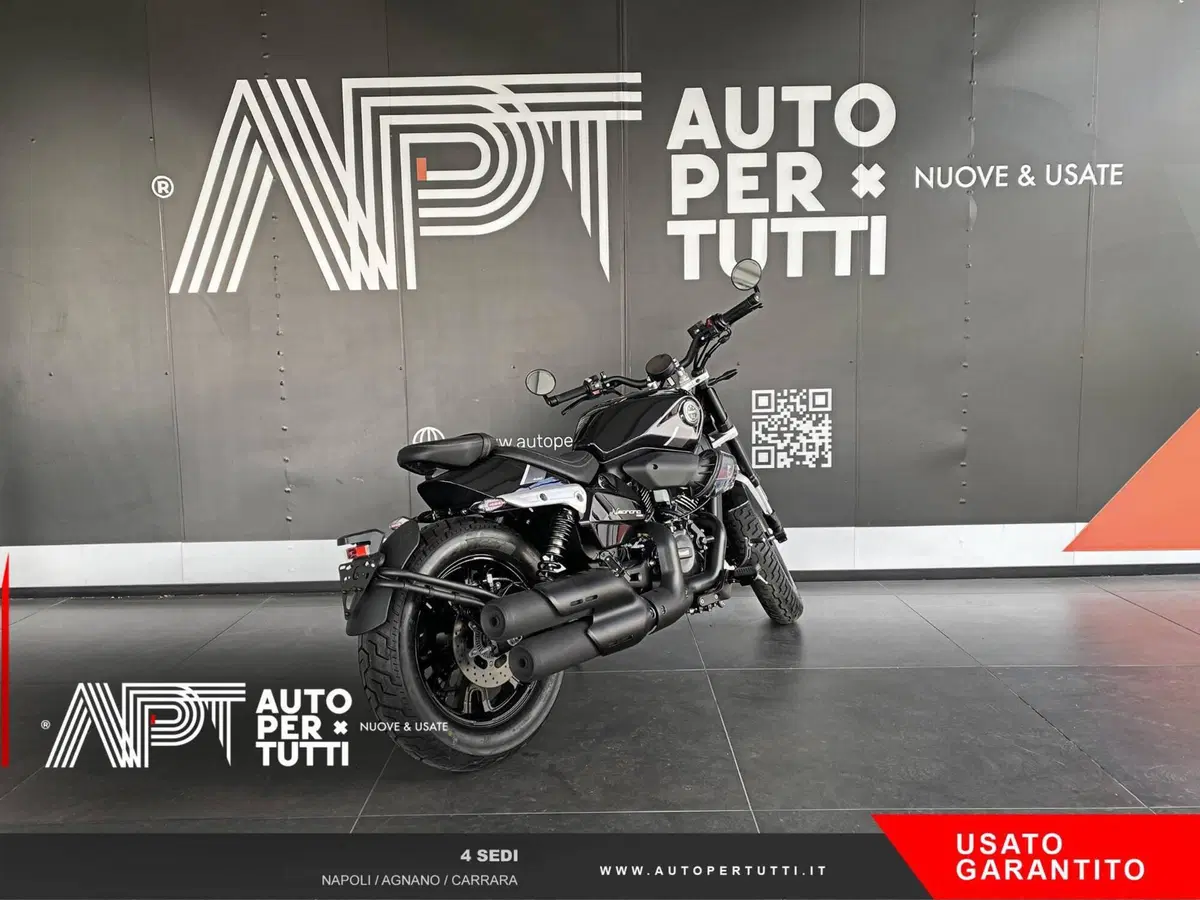 Benelli Leoncino 400 Bobber (2026) (4)