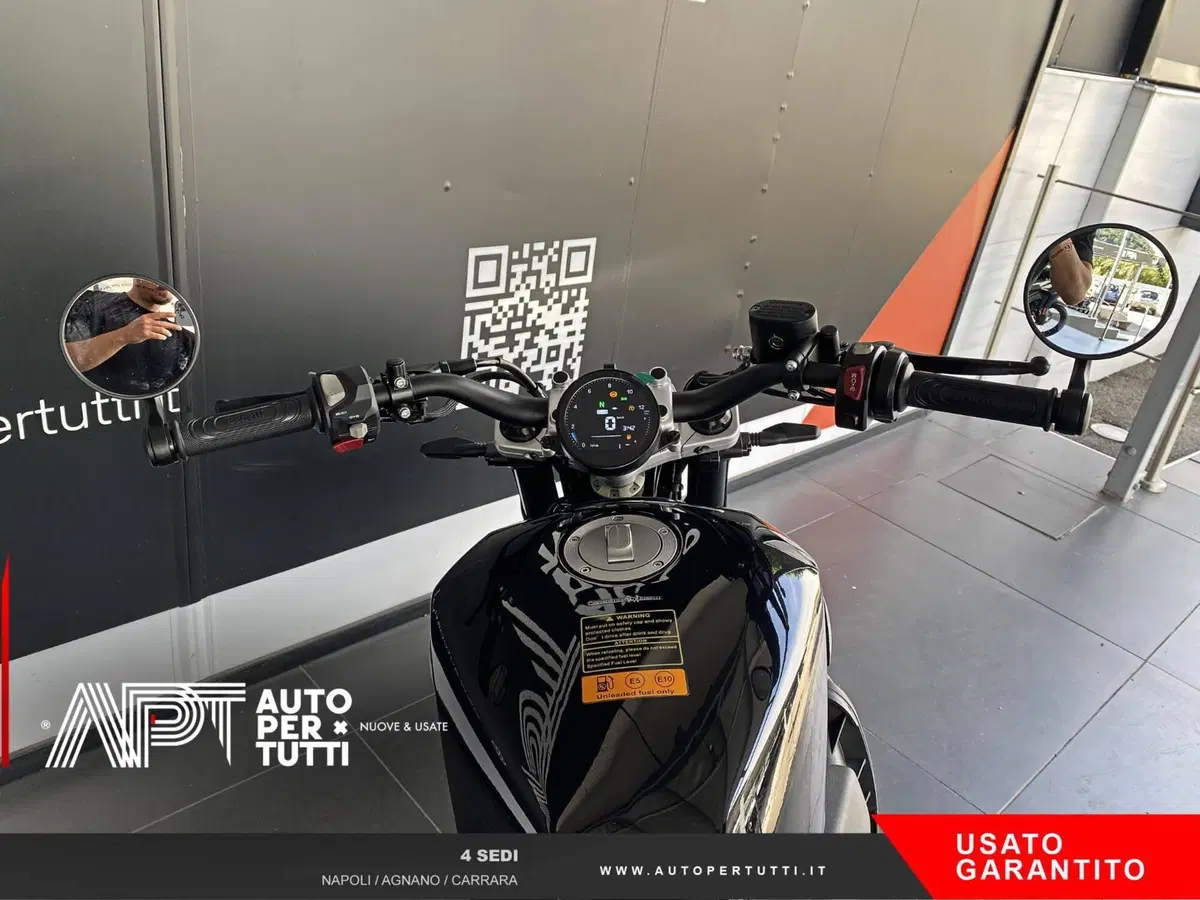 Benelli Leoncino 400 Bobber (2026) (12)