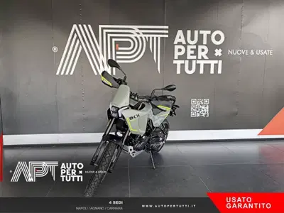Benelli BKX 300 (2026) nuova
