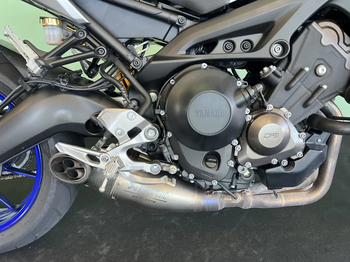 Yamaha MT-09 SP (2018 - 20) (9)