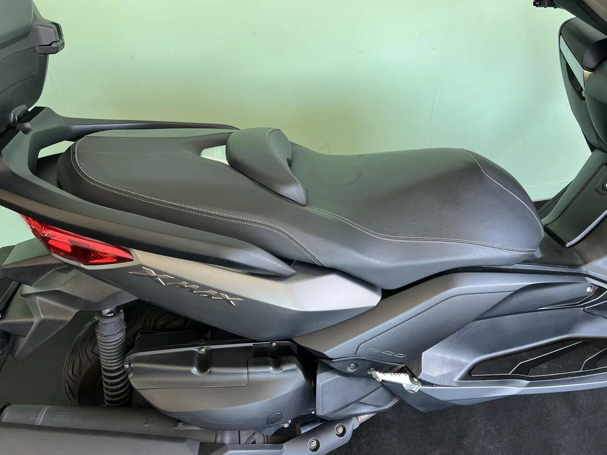 Yamaha X-Max 400 ABS (2013 - 16) (9)