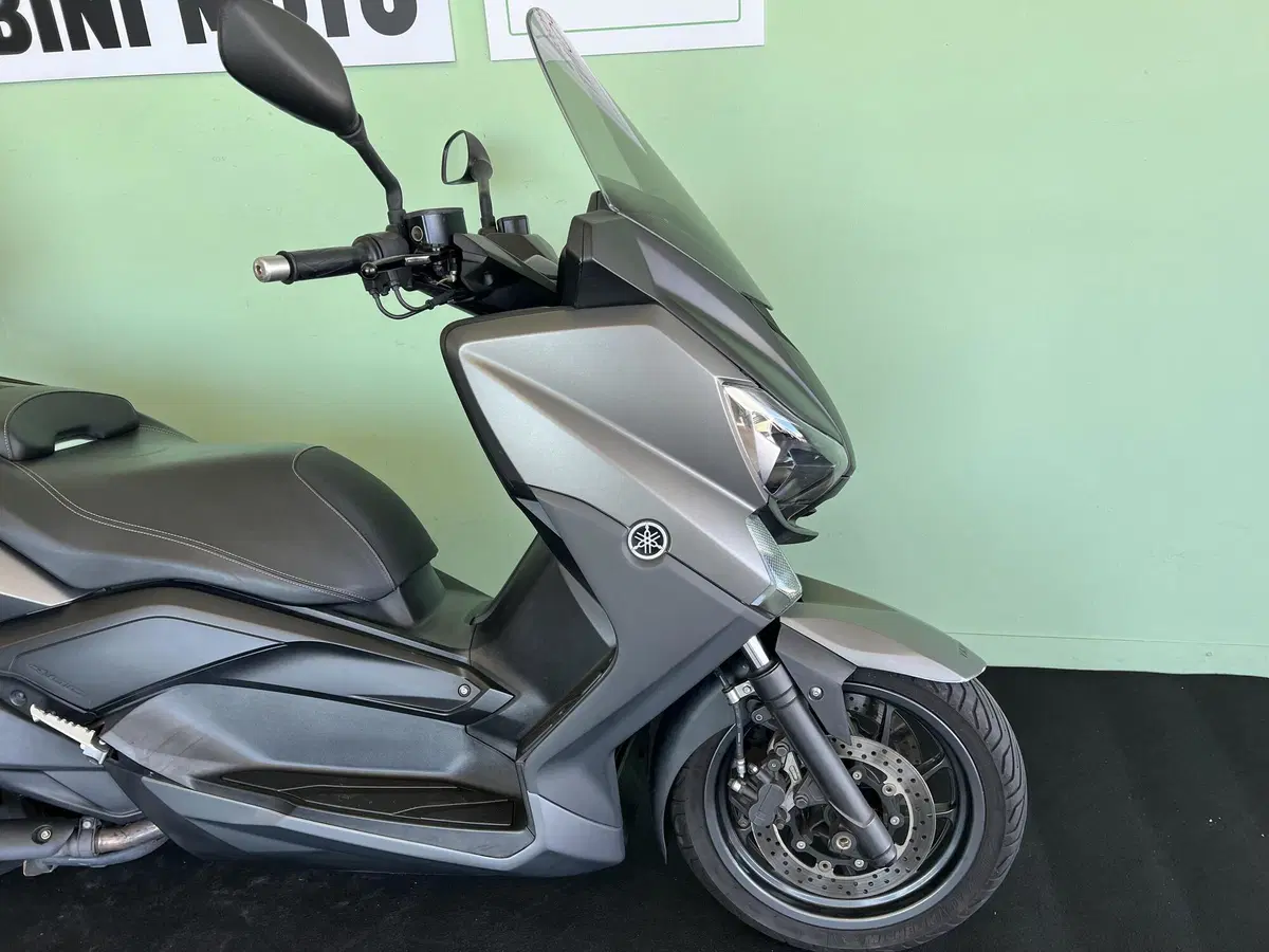 Yamaha X-Max 400 ABS (2013 - 16) (14)