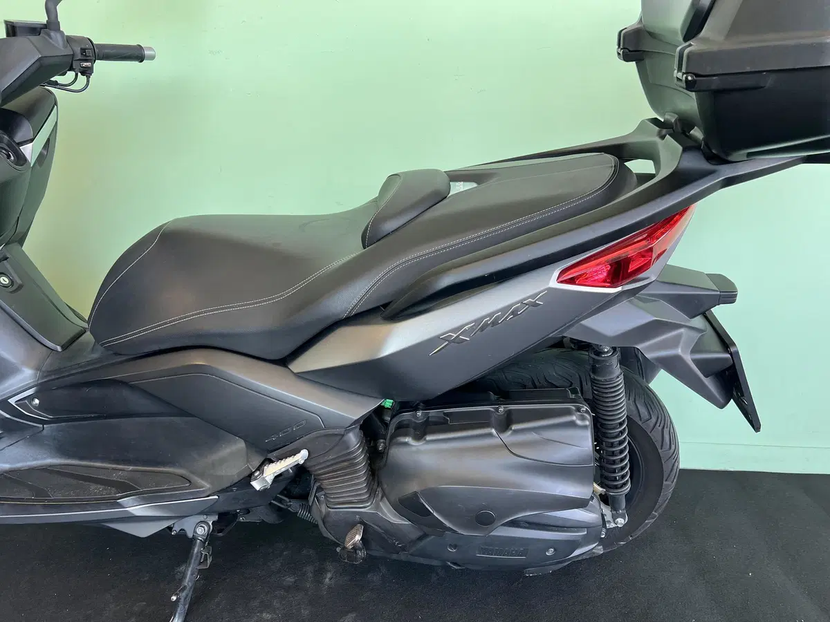 Yamaha X-Max 400 ABS (2013 - 16) (16)
