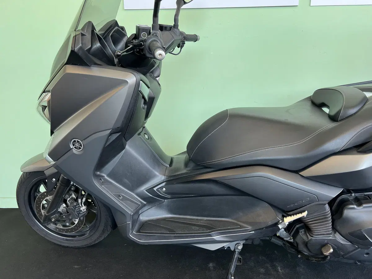Yamaha X-Max 400 ABS (2013 - 16) (17)