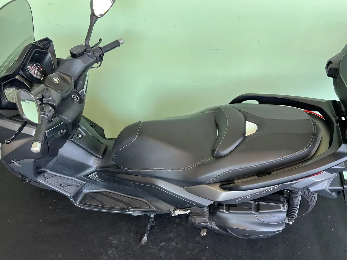 Yamaha X-Max 400 ABS (2013 - 16) (18)