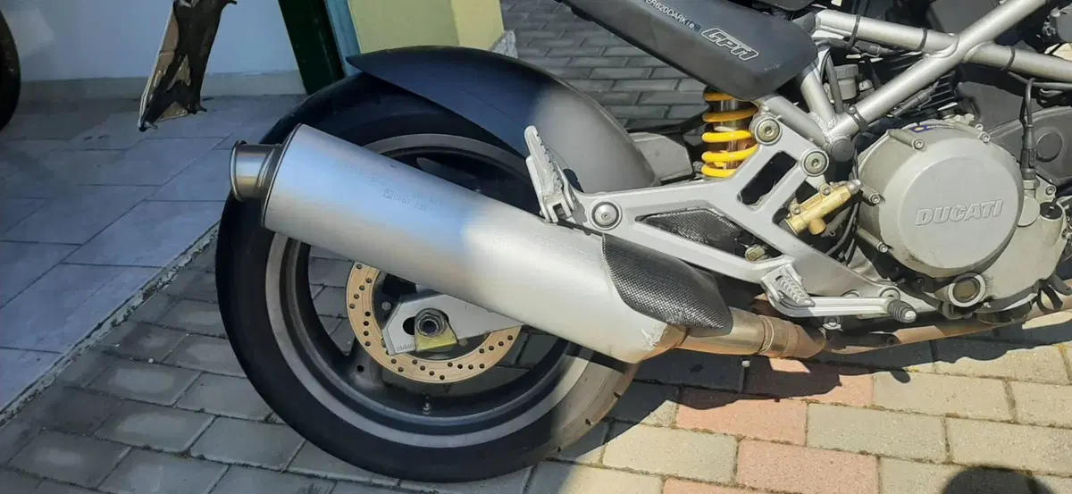 Ducati Monster 620 Dark (2003 - 06) (6)