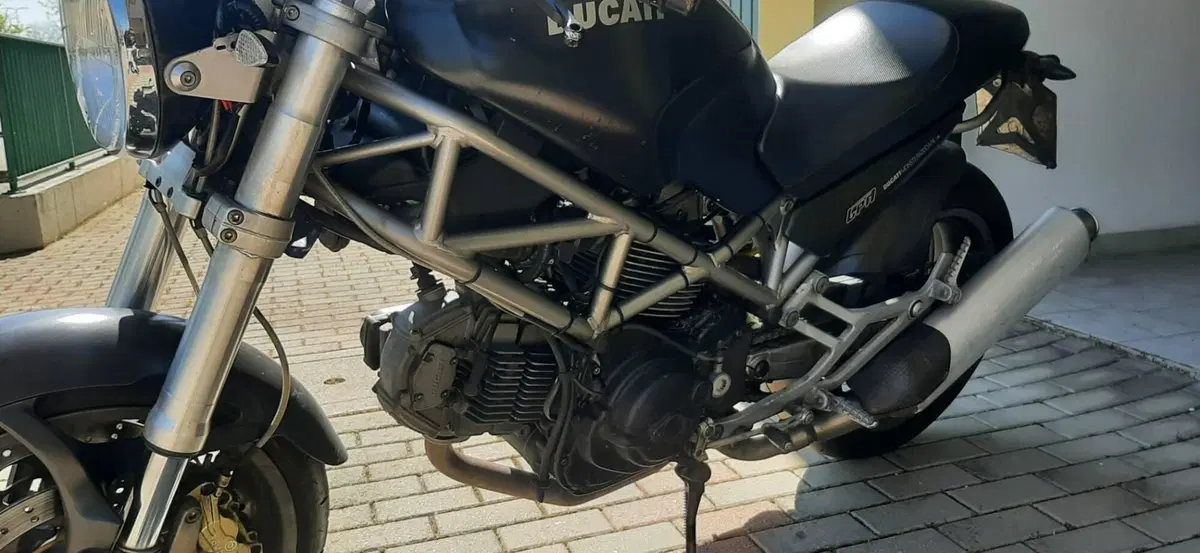 Ducati Monster 620 Dark (2003 - 06) (8)