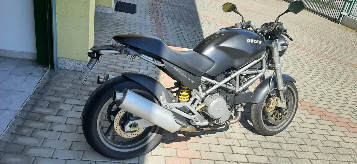 Ducati Monster 620 Dark (2003 - 06) (10)