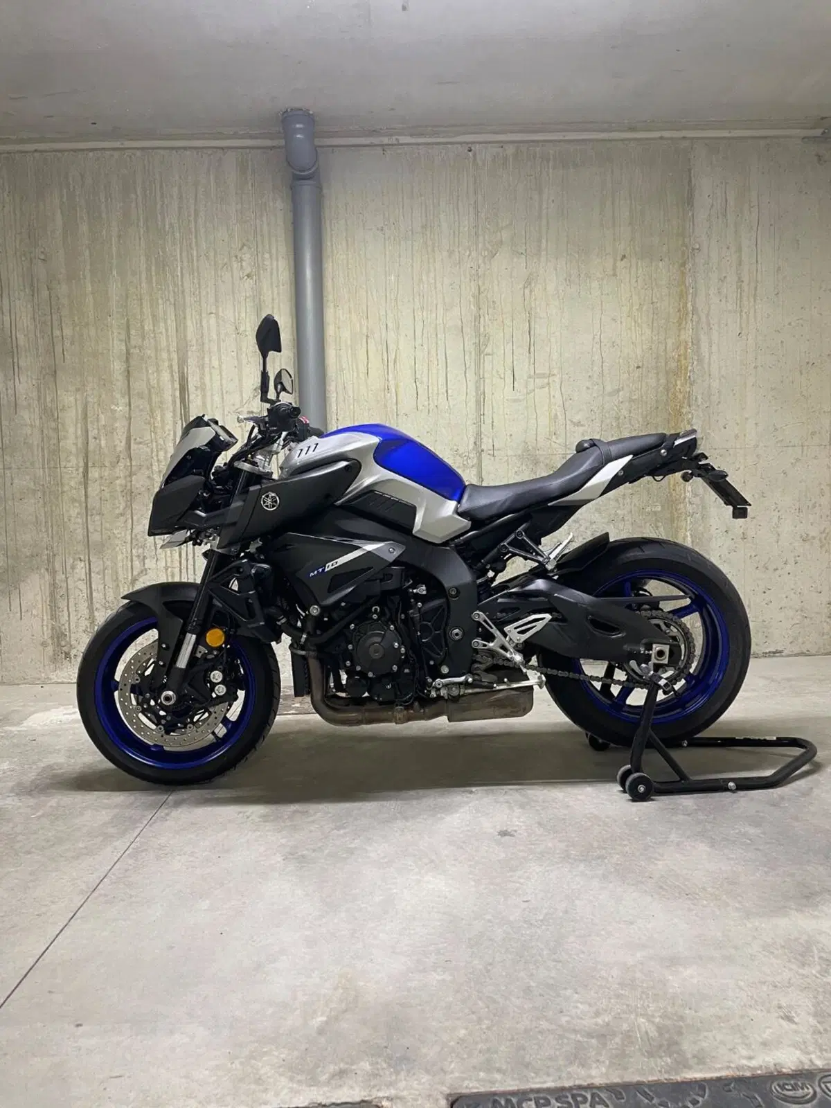 Yamaha MT-10 ABS (2016 - 17) (2)