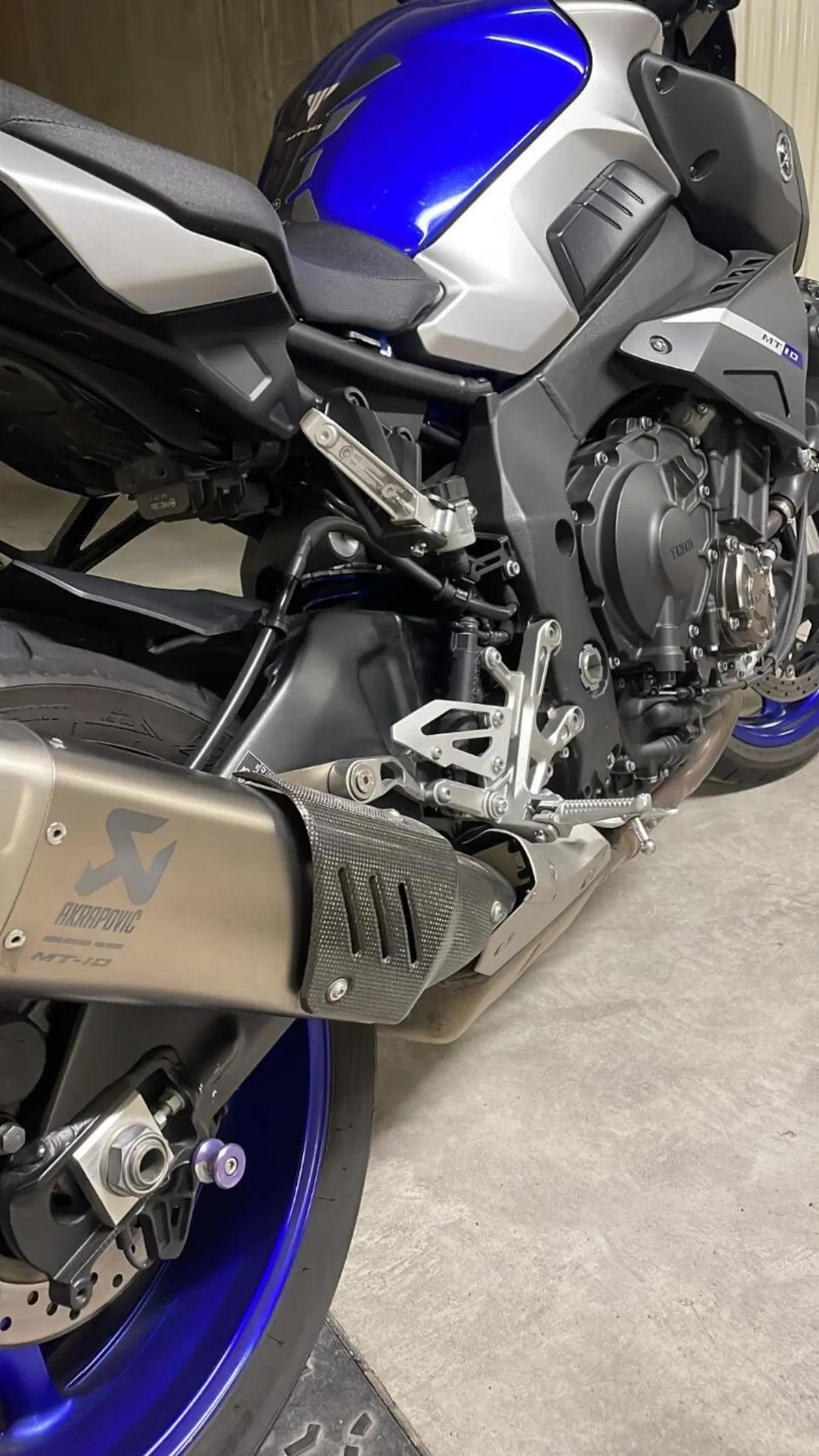 Yamaha MT-10 ABS (2016 - 17) (5)