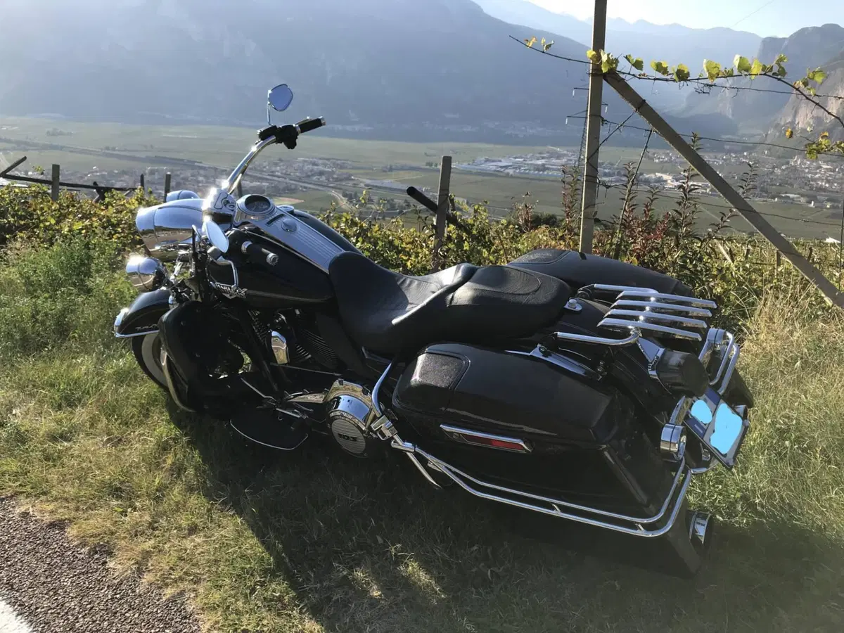 Harley-Davidson 103 Road King Classic (2011 - 13) - FLHRC (6)