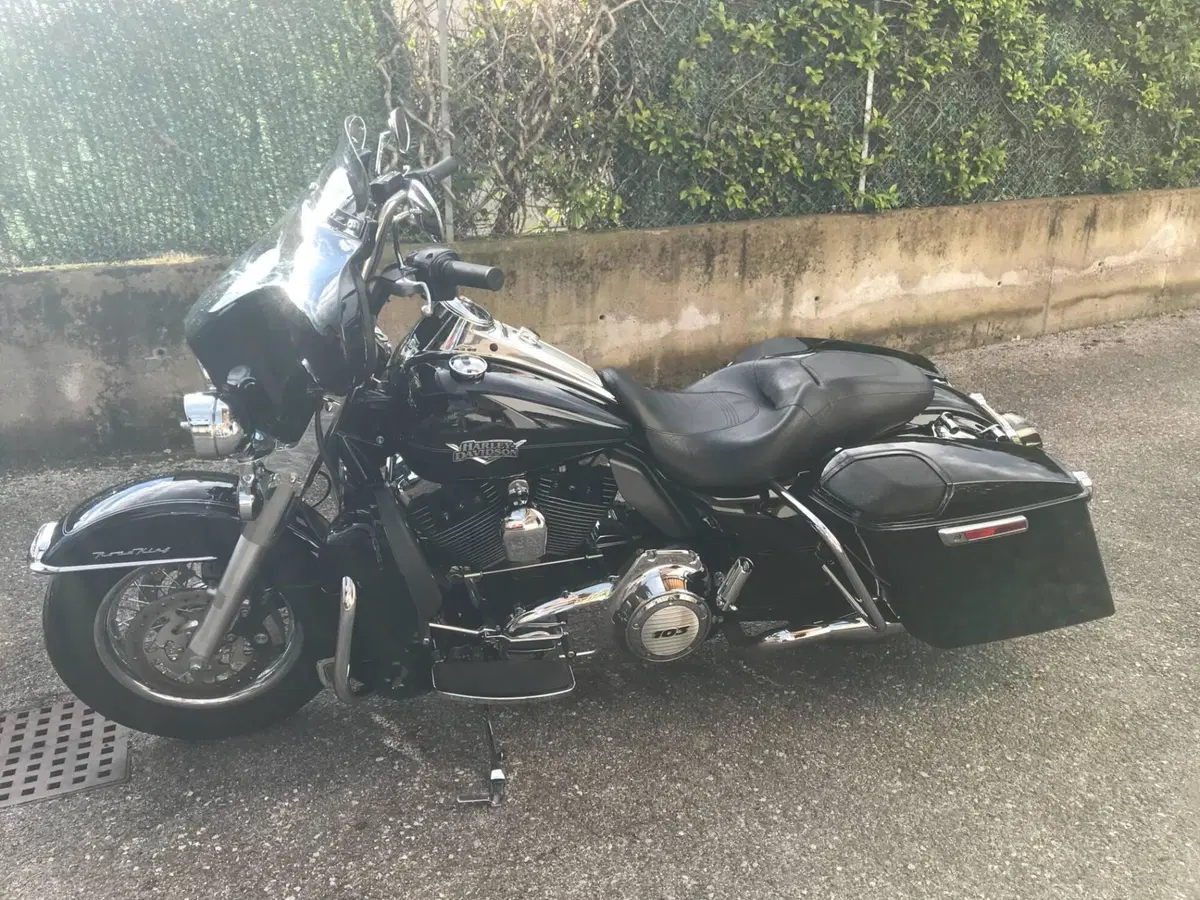 Harley-Davidson 103 Road King Classic (2011 - 13) - FLHRC (10)