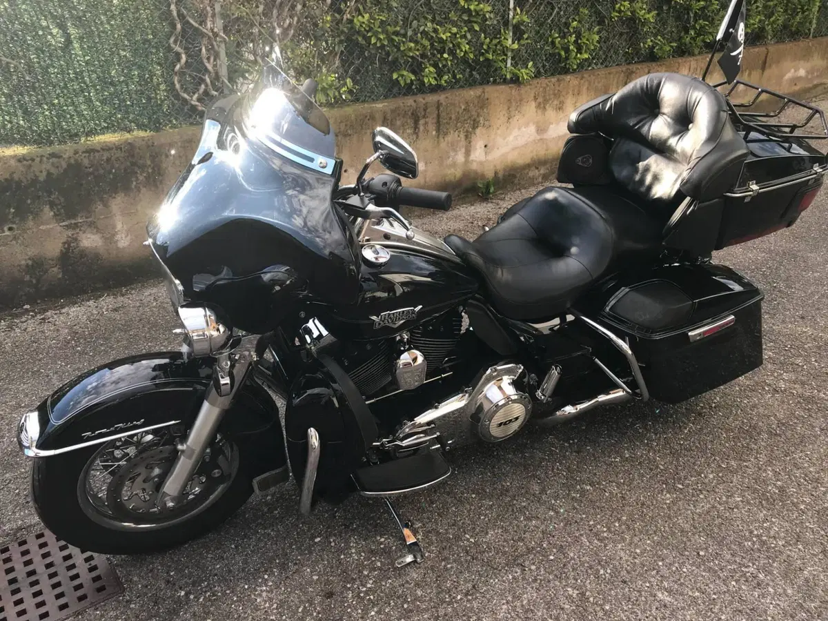 Harley-Davidson 103 Road King Classic (2011 - 13) - FLHRC (11)